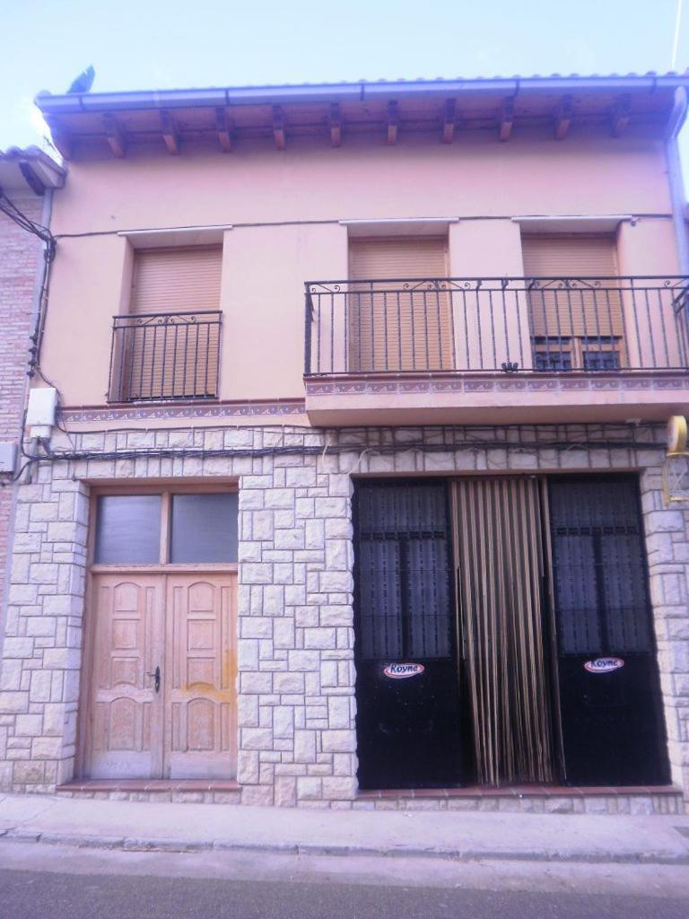 Bar Hostal Torralba De Los Sisones Esterno foto